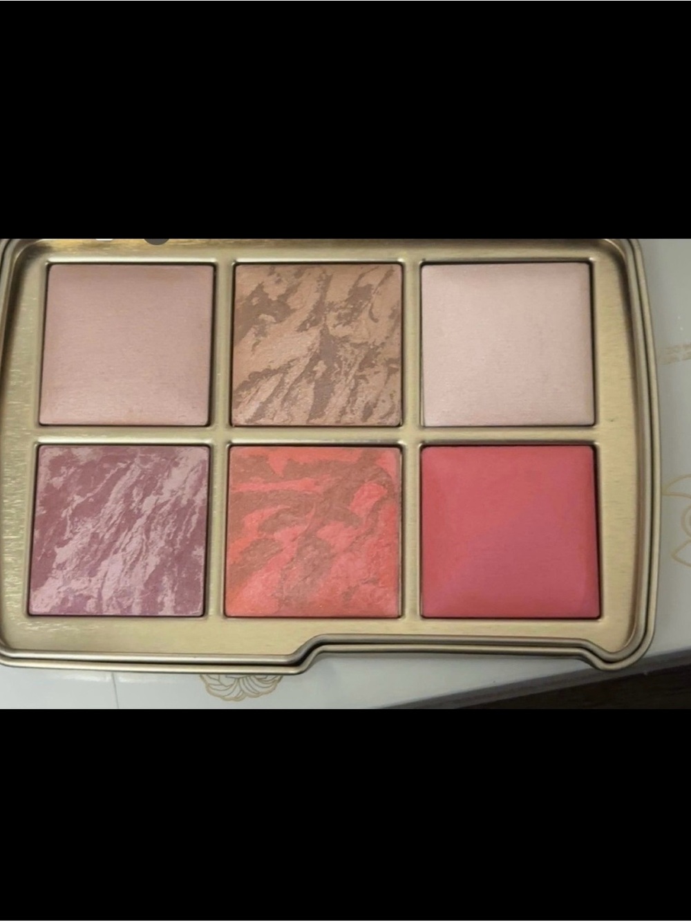 Hourglass Cosmetics Ambient Lighting Volume I charms palette Store exclusive